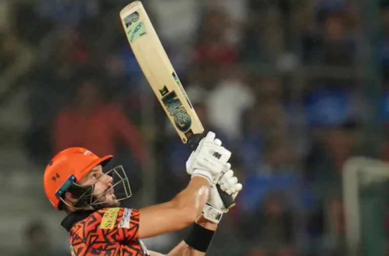In an IPL innings SRH smash most sixes and break RCB’s record