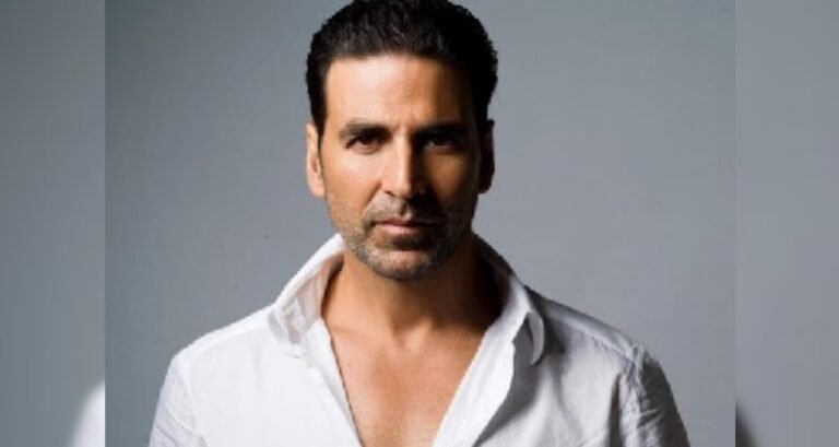 Akshay is praised for the look of ‘Sarfira’