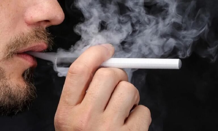 FDA approves menthol E-cigarettes from Njoy, backed by Altriato aid adult smokers
