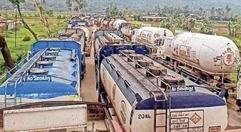 LPG carriers put an end to the strike on Imphal-Jiribam Highway due to illegal taxes