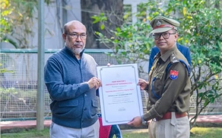 Imphal Police supports Manipur’s first woman auto driver with a thoughtful gesture