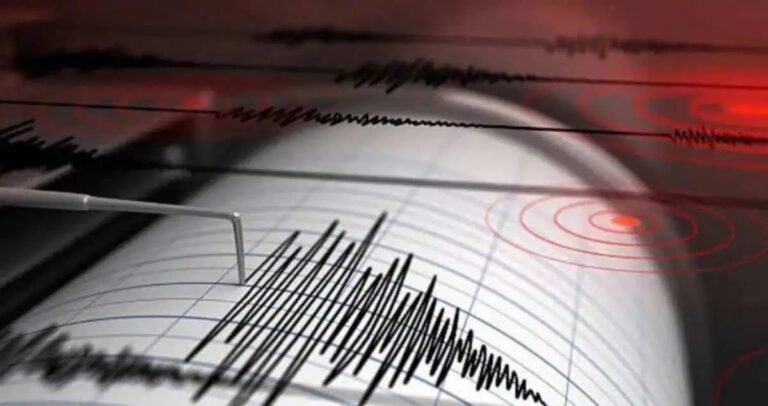 Quakes measuring 3.2 and 3.6 on the Richter scale struck Imphal East and Tawang
