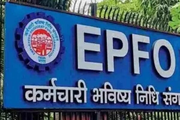 Government Pushes for RBI Oversight as Trust Wanes in EPFO, Post Office Accounts