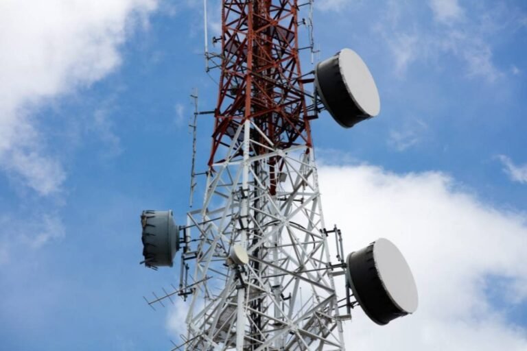Apple, Amazon, Meta unite against Reliance Jio, Vi’s 6GHz allocation demand
