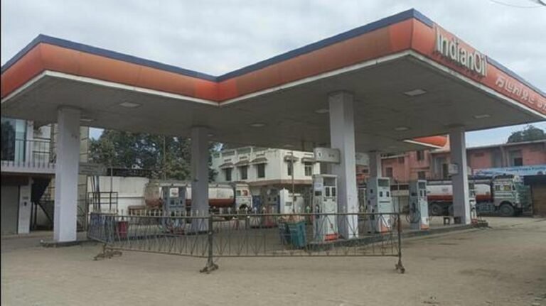 Petrol Pumps Re-open in Imphal Valley After Three-Day Shutdown