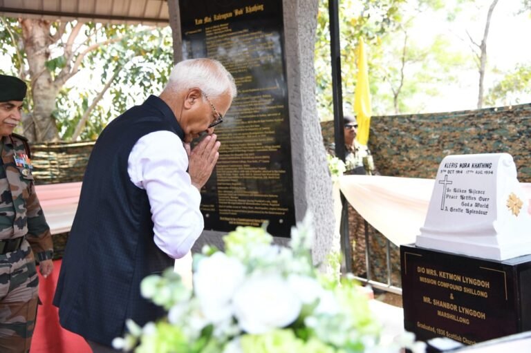 Governor Pays Tribute to Maj Bob Khathing