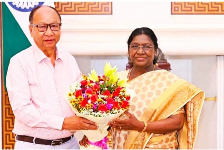CM Discusses Manipur Crisis With President Murmu